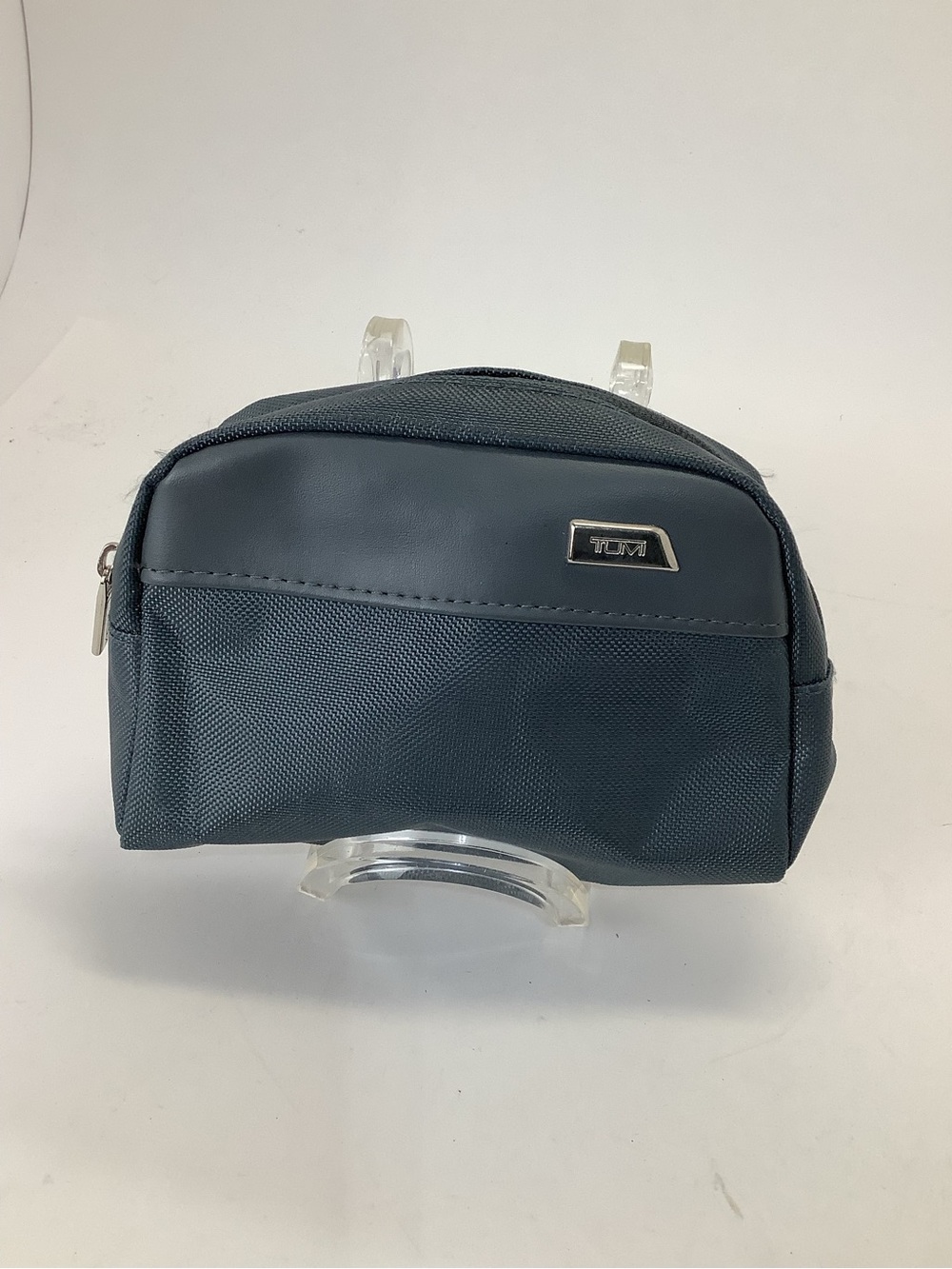 TUMI For Delta Toiletry Cosmetic Gray Travel Pouch